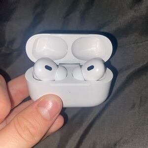 Airpod pro 2nd gen don’t use at all brand new lost the box